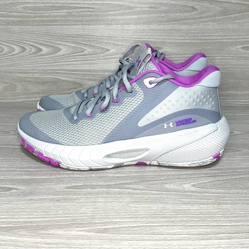 NEW Under Armour Hovr Breakthru Basketball Shoes